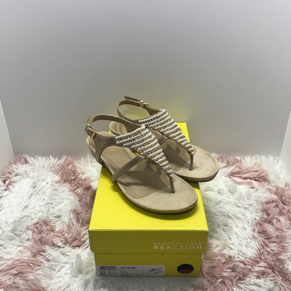 🌼 Cute Kenneth Cole sandals 🌼